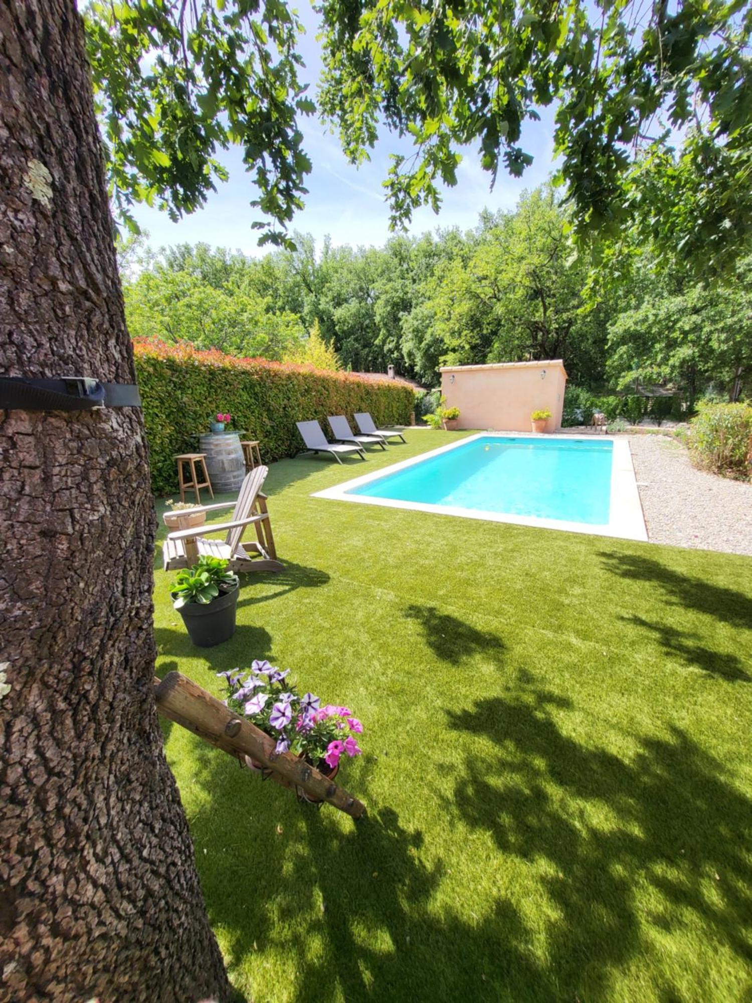 Gite Sous Les Chenes Le Thoronet Exterior photo